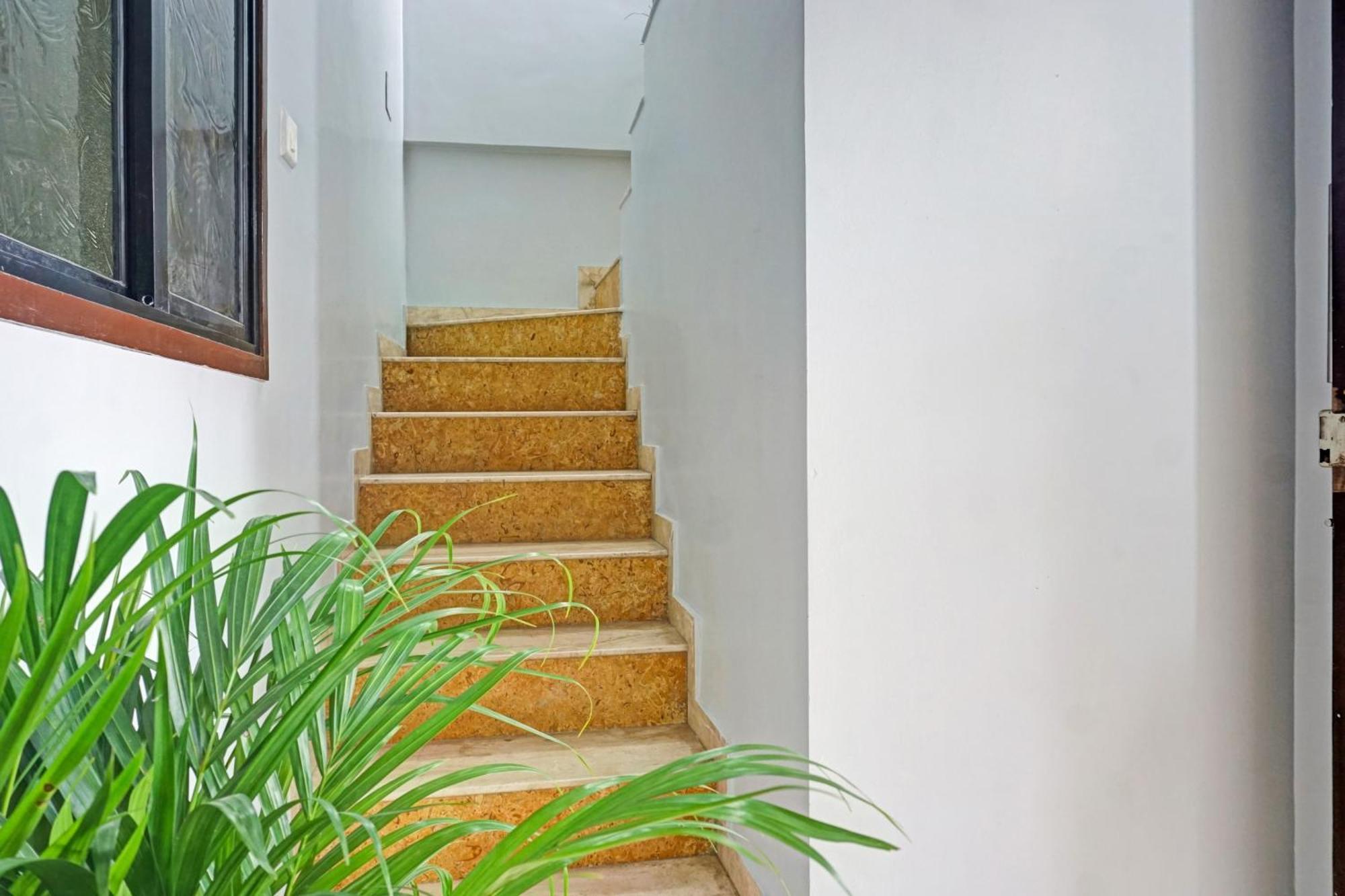 Collection O Baner Executive Stays Pune Exterior foto